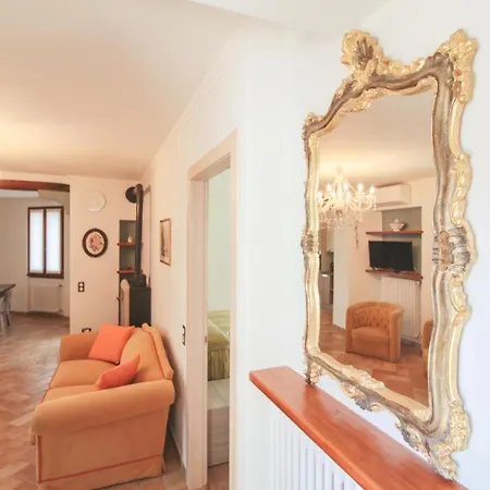 Casa Pozzi アパート Garzeno